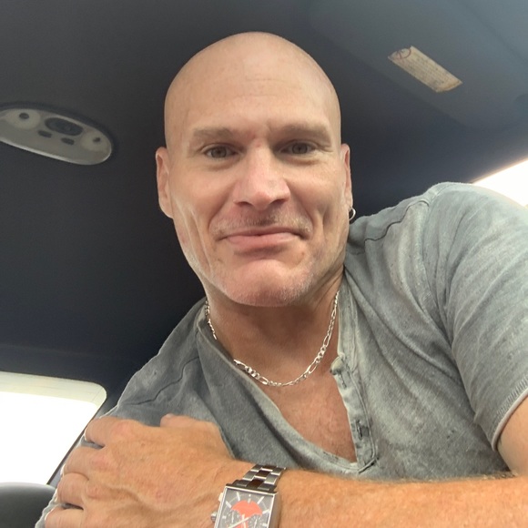 Meet your Posher, Joel - Picture 3 of 7